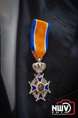 Lintjes voor Ton Vermeulen Lid in de Orde van Oranje-Nassau en Joey van der Weijden Ridder in de Orde van Oranje-Nassau. - © NWVFoto.nl