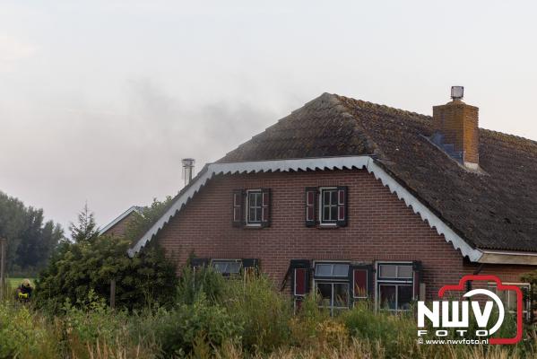 Bewoner raakt gewond bij felle keukenbrand Winterdijk in Oosterwolde - © NWVFoto.nl