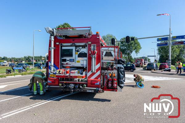 Zeven gewonden bij ernstig ongeval op kruispunt met defecte verkeerslichten in Dronten  - © NWVFoto.nl