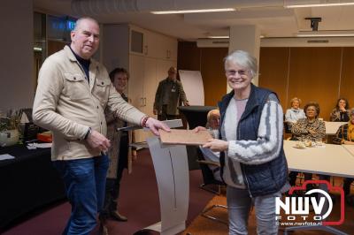 Opening Expositie Stichting Amateur Kunstschilders Noord West Veluwe in het gemeentehuis van Elburg. - © NWVFoto.nl