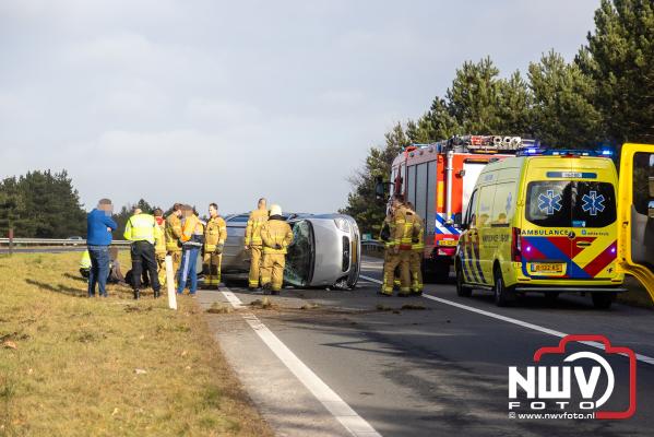 Een persoon gewond bij botsing tussen vrachtwagen en auto A28 Nunspeet - © NWVFoto.nl