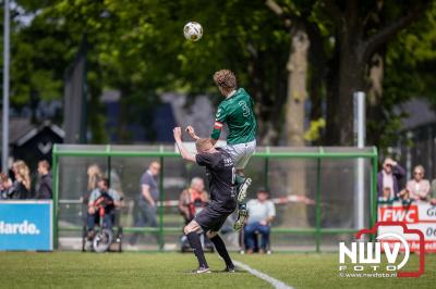 sv 't Harde behaald kampioenschap in de 4 klasse D, en viert feest na overwinning op Noord Veluwe Boys op sportpark Schenk. - © NWVFoto.nl