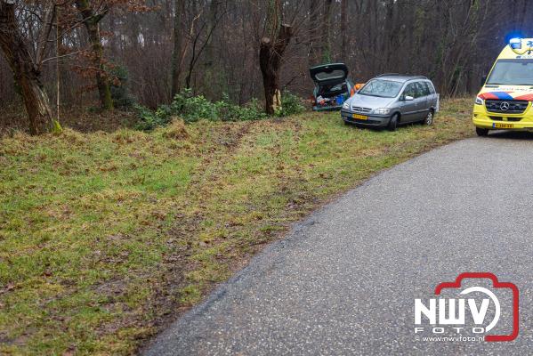 Traumahelikopter opgeroepen voor eenzijdig ongeval Vierschotenweg 't Loo - © NWVFoto.nl