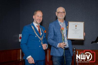 Koninklijke Onderscheidingen uitgereikt aan 10 inwoners van de gemeente Elburg. - © NWVFoto.nl