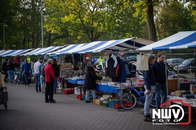 Grootste vlooienmarkt van de NW-Veluwe ook in 2024 weer druk bezocht. - © NWVFoto.nl