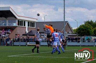 Elburg handhaaft zich in de vierde klasse door in de nacompetitiefinale in Hierden Elspeet met 4-0 te verslaan. - © NWVFoto.nl