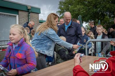 Wandelvierdaagse 2024 op 't Harde de woensdagavond. - © NWVFoto.nl