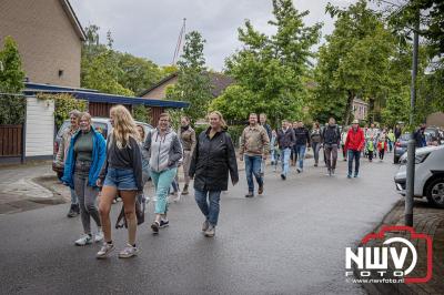 Wandelvierdaagse 2024 op 't Harde de woensdagavond. - © NWVFoto.nl