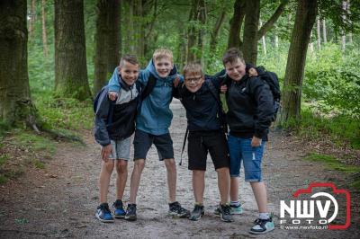 Wandelvierdaagse 2024 op 't Harde de woensdagavond. - © NWVFoto.nl