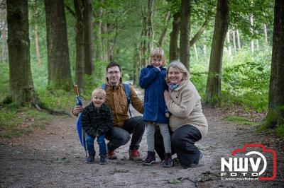 Wandelvierdaagse 2024 op 't Harde de woensdagavond. - © NWVFoto.nl