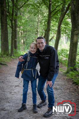 Wandelvierdaagse 2024 op 't Harde de woensdagavond. - © NWVFoto.nl