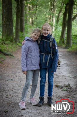 Wandelvierdaagse 2024 op 't Harde de woensdagavond. - © NWVFoto.nl