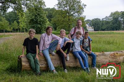 Wandelvierdaagse 2024 op 't Harde de donderdagavond. - © NWVFoto.nl