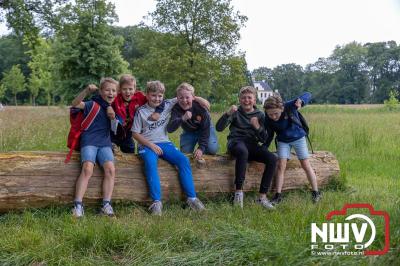 Wandelvierdaagse 2024 op 't Harde de donderdagavond. - © NWVFoto.nl