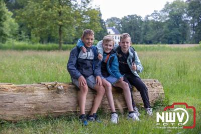 Wandelvierdaagse 2024 op 't Harde de donderdagavond. - © NWVFoto.nl