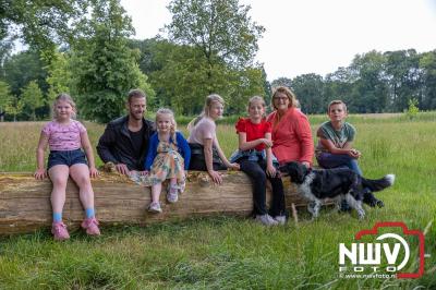 Wandelvierdaagse 2024 op 't Harde de donderdagavond. - © NWVFoto.nl