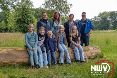 Wandelvierdaagse 2024 op 't Harde de donderdagavond. - © NWVFoto.nl