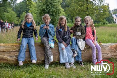 Wandelvierdaagse 2024 op 't Harde de donderdagavond. - © NWVFoto.nl