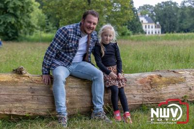 Wandelvierdaagse 2024 op 't Harde de donderdagavond. - © NWVFoto.nl