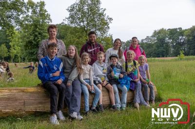 Wandelvierdaagse 2024 op 't Harde de donderdagavond. - © NWVFoto.nl