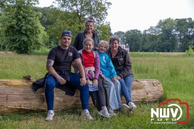 Wandelvierdaagse 2024 op 't Harde de donderdagavond. - © NWVFoto.nl