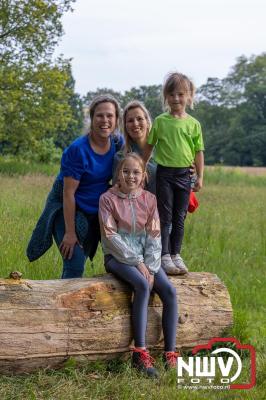 Wandelvierdaagse 2024 op 't Harde de donderdagavond. - © NWVFoto.nl