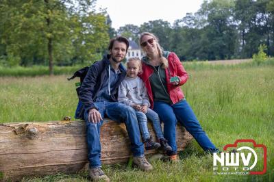 Wandelvierdaagse 2024 op 't Harde de donderdagavond. - © NWVFoto.nl