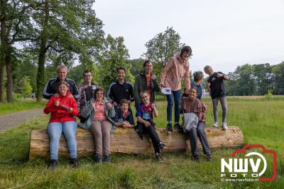 Wandelvierdaagse 2024 op 't Harde de donderdagavond. - © NWVFoto.nl