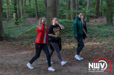 Wandelvierdaagse 2024 op 't Harde de donderdagavond. - © NWVFoto.nl