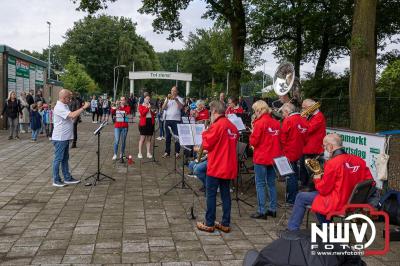 Wandelvierdaagse 2024 op 't Harde de vrijdagavond. - © NWVFoto.nl