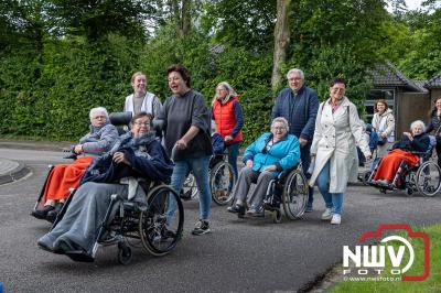 Wandelvierdaagse 2024 op 't Harde de vrijdagavond. - © NWVFoto.nl