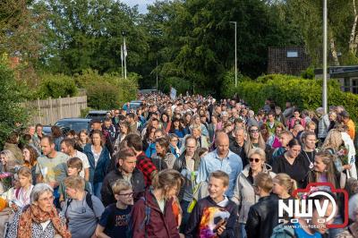 Wandelvierdaagse 2024 op 't Harde de vrijdagavond. - © NWVFoto.nl