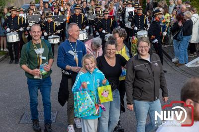 Wandelvierdaagse 2024 op 't Harde de vrijdagavond. - © NWVFoto.nl