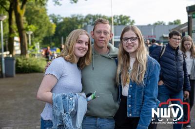 Wandelvierdaagse 2024 op 't Harde de vrijdagavond. - © NWVFoto.nl