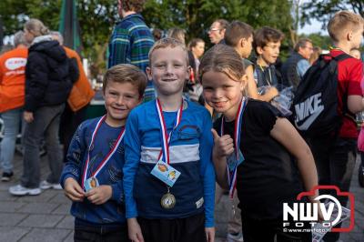 Wandelvierdaagse 2024 op 't Harde de vrijdagavond. - © NWVFoto.nl