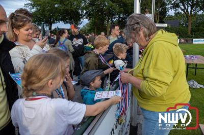 Wandelvierdaagse 2024 op 't Harde de vrijdagavond. - © NWVFoto.nl