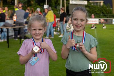 Wandelvierdaagse 2024 op 't Harde de vrijdagavond. - © NWVFoto.nl