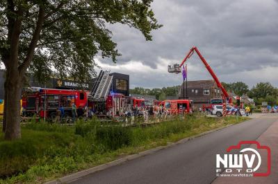 Veel activiteiten rond om de nieuwe brandweerkazerne in Oldebroek, tijdens de open dag. - © NWVFoto.nl