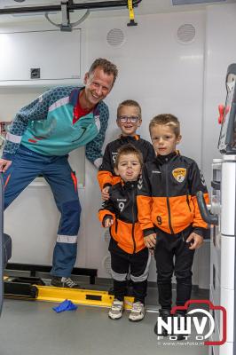 Veel activiteiten rond om de nieuwe brandweerkazerne in Oldebroek, tijdens de open dag. - © NWVFoto.nl