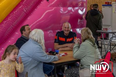 Veel activiteiten rond om de nieuwe brandweerkazerne in Oldebroek, tijdens de open dag. - © NWVFoto.nl