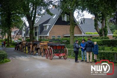 Traditioneel schapenscheren en markt tijdens het schaapscheerdersfeest bij de schaapskooi in Elspeet. - © NWVFoto.nl