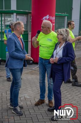 HulstFlier installateurs rond de opbrengst van Toer De Dellen 2024 af op 65000,00 euro voor de Wens Ambulance Gelderland. - © NWVFoto.nl