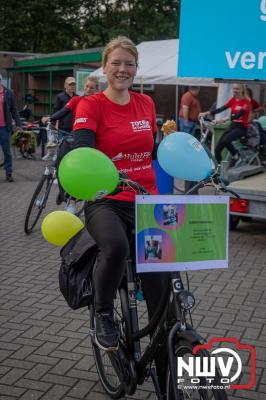 HulstFlier installateurs rond de opbrengst van Toer De Dellen 2024 af op 65000,00 euro voor de Wens Ambulance Gelderland. - © NWVFoto.nl