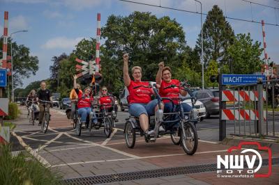 HulstFlier installateurs rond de opbrengst van Toer De Dellen 2024 af op 65000,00 euro voor de Wens Ambulance Gelderland. - © NWVFoto.nl