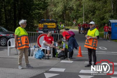 HulstFlier installateurs rond de opbrengst van Toer De Dellen 2024 af op 65000,00 euro voor de Wens Ambulance Gelderland. - © NWVFoto.nl