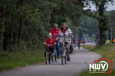 HulstFlier installateurs rond de opbrengst van Toer De Dellen 2024 af op 65000,00 euro voor de Wens Ambulance Gelderland. - © NWVFoto.nl