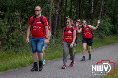 HulstFlier installateurs rond de opbrengst van Toer De Dellen 2024 af op 65000,00 euro voor de Wens Ambulance Gelderland. - © NWVFoto.nl