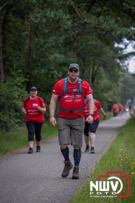 HulstFlier installateurs rond de opbrengst van Toer De Dellen 2024 af op 65000,00 euro voor de Wens Ambulance Gelderland. - © NWVFoto.nl