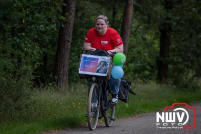 HulstFlier installateurs rond de opbrengst van Toer De Dellen 2024 af op 65000,00 euro voor de Wens Ambulance Gelderland. - © NWVFoto.nl