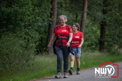 HulstFlier installateurs rond de opbrengst van Toer De Dellen 2024 af op 65000,00 euro voor de Wens Ambulance Gelderland. - © NWVFoto.nl